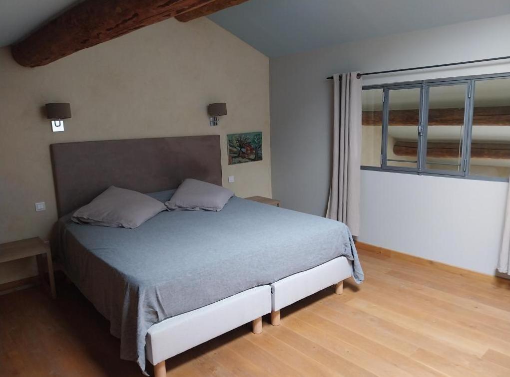 Appartement Cecile - Campagne Avec Piscine Commune - Eyragues Dış mekan fotoğraf